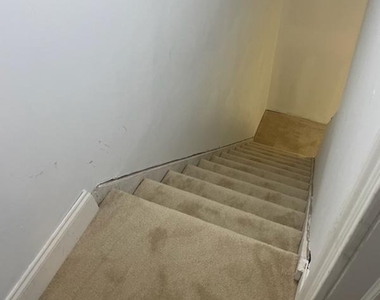 915 N Cricket Lane - Photo Thumbnail 8