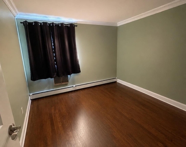 915 N Cricket Lane - Photo Thumbnail 4