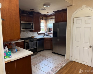 118 Swarthmore Terrace - Photo Thumbnail 16