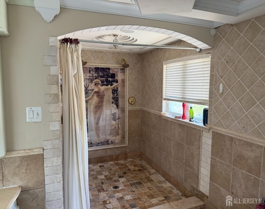 118 Swarthmore Terrace - Photo Thumbnail 22