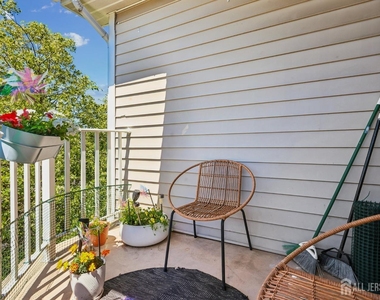 12 Clay Street - Photo Thumbnail 7