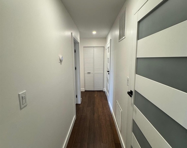 12 Clay Street - Photo Thumbnail 5