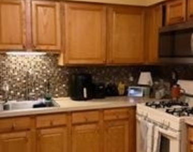 1216 Dogwood Court - Photo Thumbnail 2