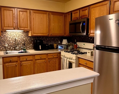 1216 Dogwood Court - Photo Thumbnail 4