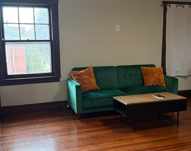 25 Mountain Avenue - Photo Thumbnail 10