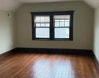 25 Mountain Avenue - Photo Thumbnail 7