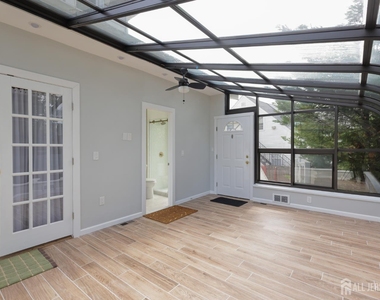 657 Amboy Avenue - Photo Thumbnail 12