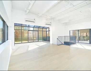 237 Madison Avenue - Photo Thumbnail 6