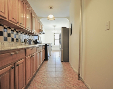1065 Sterling Place - Photo Thumbnail 2