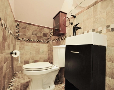 1065 Sterling Place - Photo Thumbnail 3