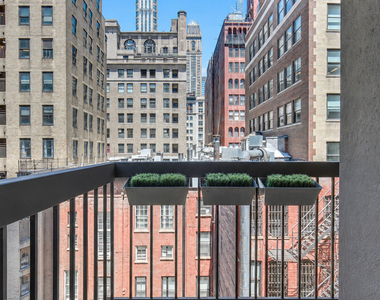 7 E 35th Street - Photo Thumbnail 9