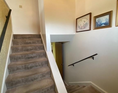 39 Timothy Drive - Photo Thumbnail 4