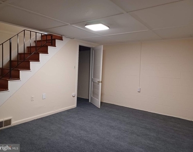 220 E Whitlock Avenue - Photo Thumbnail 7