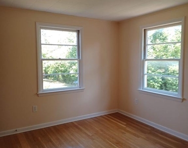 220 E Whitlock Avenue - Photo Thumbnail 5