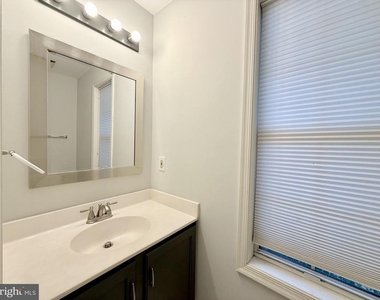 70 Dorothy Lane - Photo Thumbnail 17