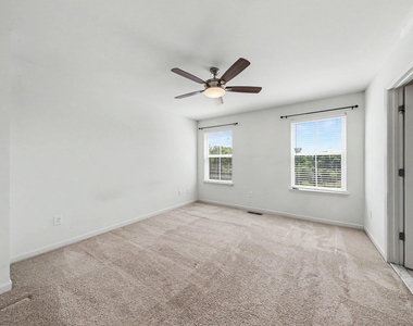 1428 Hudgins Farm Circle - Photo Thumbnail 14