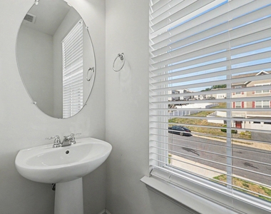 1428 Hudgins Farm Circle - Photo Thumbnail 11