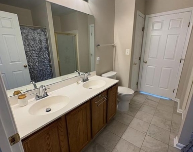 2077 Stargrass Court - Photo Thumbnail 7