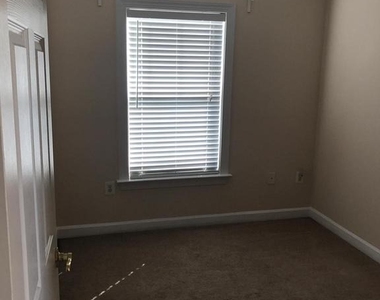 8010 Duck Pond Terrace - Photo Thumbnail 12