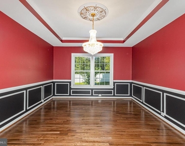 2114 Jellico Court - Photo Thumbnail 10