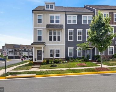 1601 Grove Chestnut Road - Photo Thumbnail 2