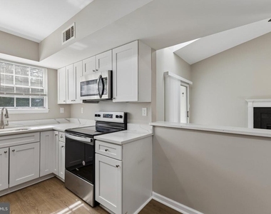 2789 Bordeaux Place - Photo Thumbnail 5