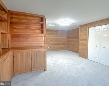 3451 Caledonia Circle - Photo Thumbnail 16