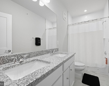 709 Thomas Ln - Photo Thumbnail 22
