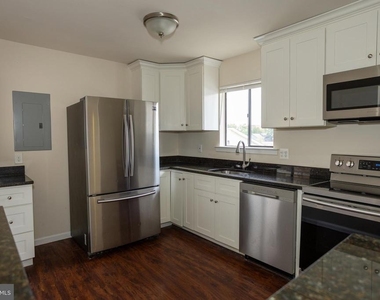 9327 Woodlea Court - Photo Thumbnail 8