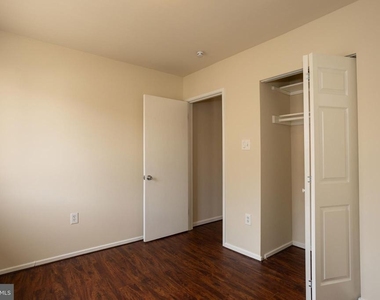 9327 Woodlea Court - Photo Thumbnail 20