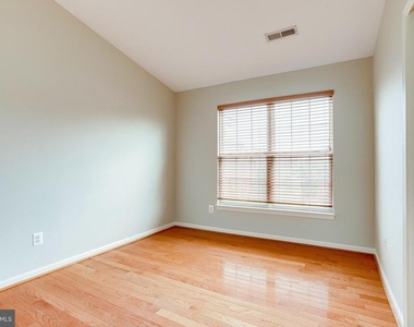 43709 Clemens Terrace - Photo Thumbnail 22