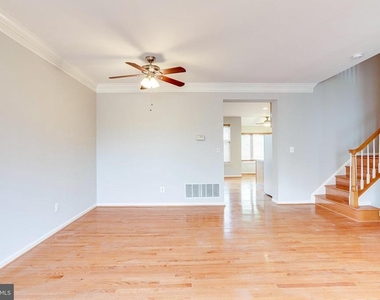 43709 Clemens Terrace - Photo Thumbnail 6