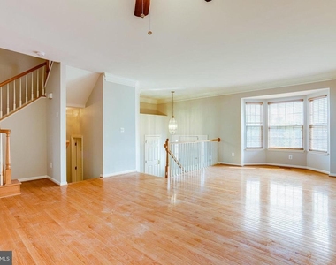43709 Clemens Terrace - Photo Thumbnail 7