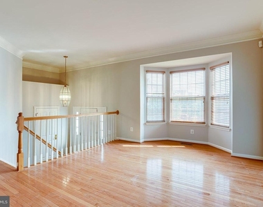 43709 Clemens Terrace - Photo Thumbnail 4