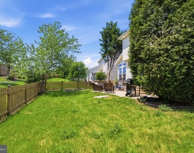 25403 Vacation Place - Photo Thumbnail 38
