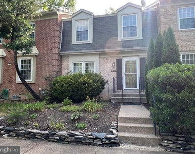 7384 Jiri Woods Court - Photo Thumbnail 36