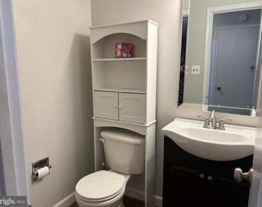 7384 Jiri Woods Court - Photo Thumbnail 30