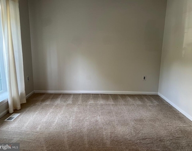 7384 Jiri Woods Court - Photo Thumbnail 4