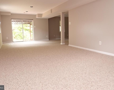 10295 Dunn Meadow Road - Photo Thumbnail 15