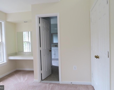 10295 Dunn Meadow Road - Photo Thumbnail 29
