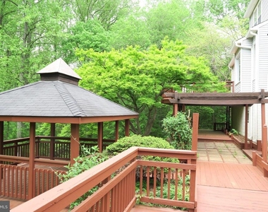 10295 Dunn Meadow Road - Photo Thumbnail 34