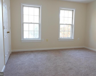 10295 Dunn Meadow Road - Photo Thumbnail 24