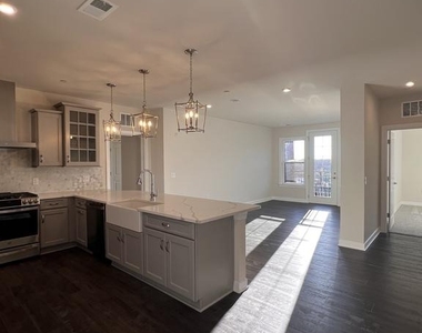 3927 Fair Ridge Drive - Photo Thumbnail 5