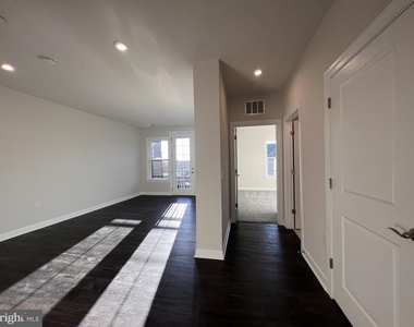 3927 Fair Ridge Drive - Photo Thumbnail 18