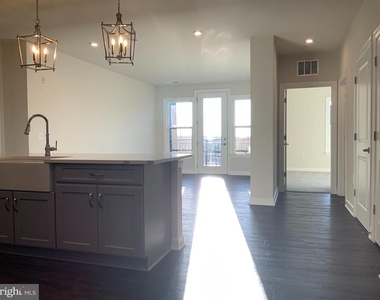 3927 Fair Ridge Drive - Photo Thumbnail 6