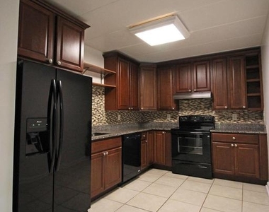 11607 Windbluff Court - Photo Thumbnail 7