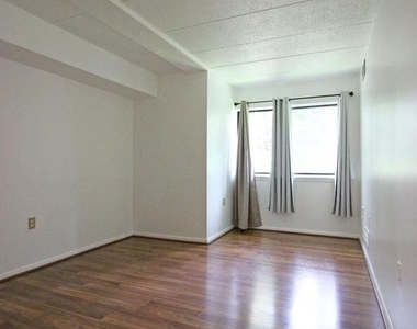 11607 Windbluff Court - Photo Thumbnail 10