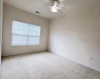 4459 Monmouth Street - Photo Thumbnail 12