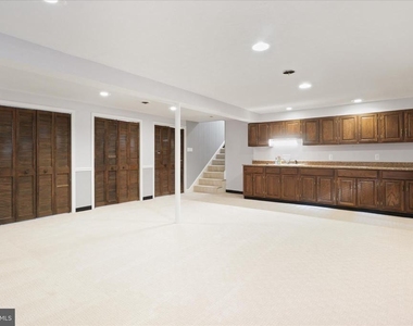 6543 Cedarwood Court - Photo Thumbnail 31