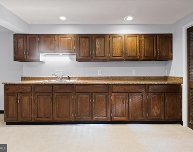 6543 Cedarwood Court - Photo Thumbnail 32